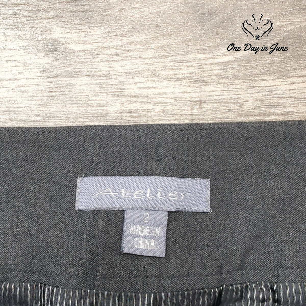 Atelier Pleated Flare Mini Skirt Gray Button Detail Size 2