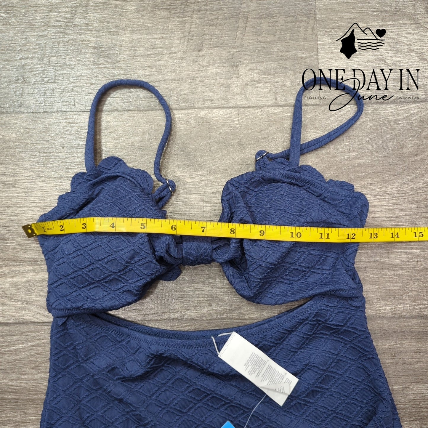 Cupshe Scallop Textured Cut Out One Piece Swimsuit Size S