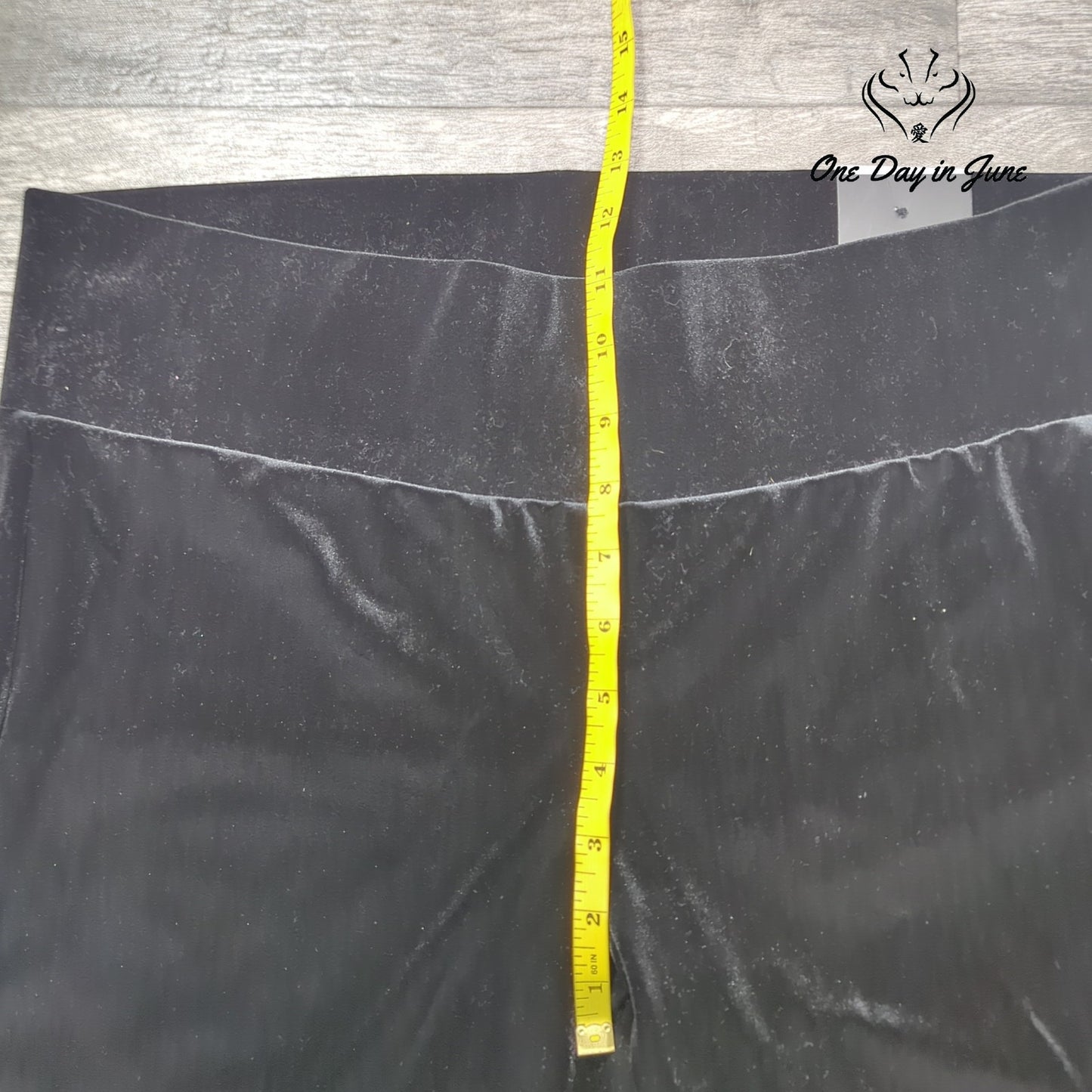Torrid Velvet Pixie Pants Size 1X