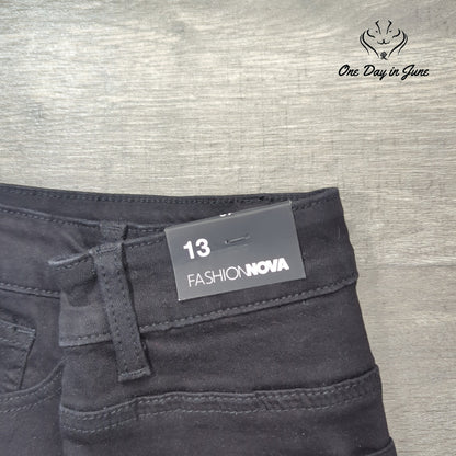 Fashion Nova Juniors Stay The Fray Denim Shorts Size 13