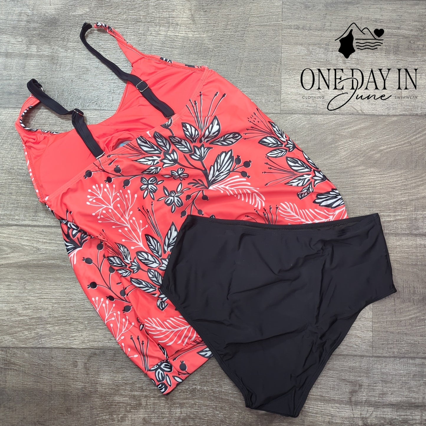 Yonique Blouson Tankini Swimsuit Size M