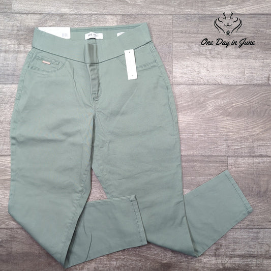 Nine West Heidi Pull On Crop Pants Size 4