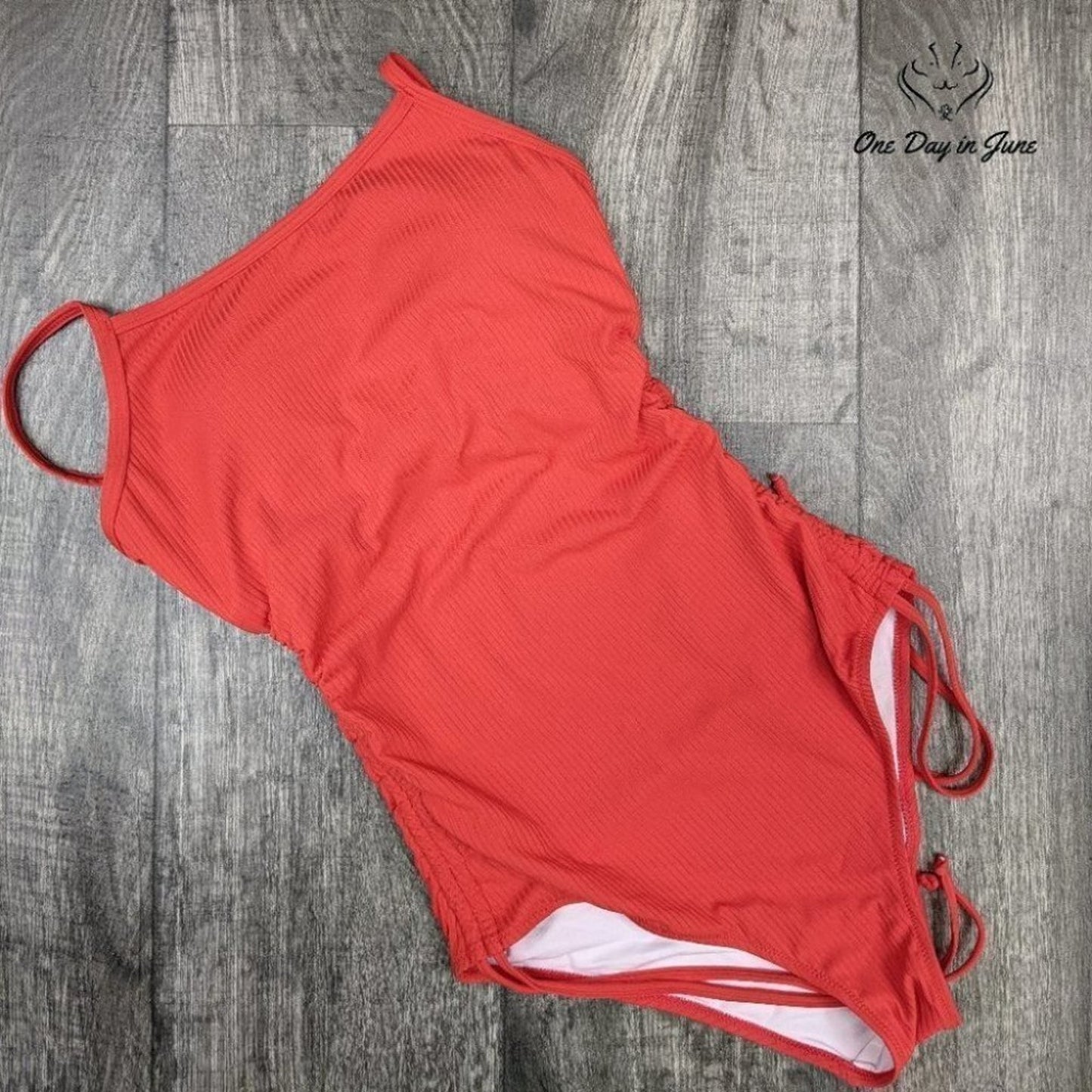 Sociala Ribbed One Piece Size M