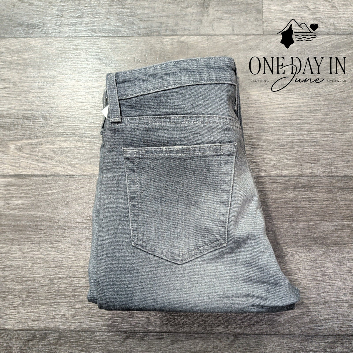 AG Adriano Goldschmied Jodi Crop High Rise Slim Flare Jeans Gray NWT Size 4 (27)