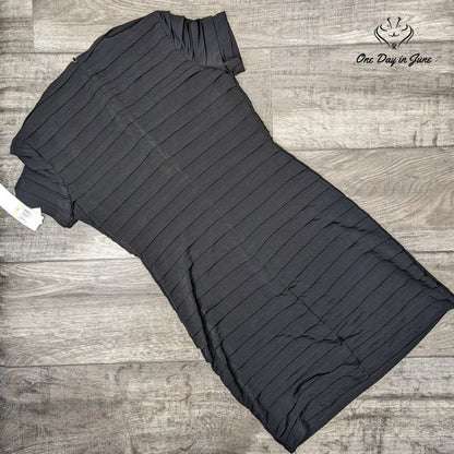 London Times Black Pleated Bodycon Sheath Cocktail Dress NWT Size 4