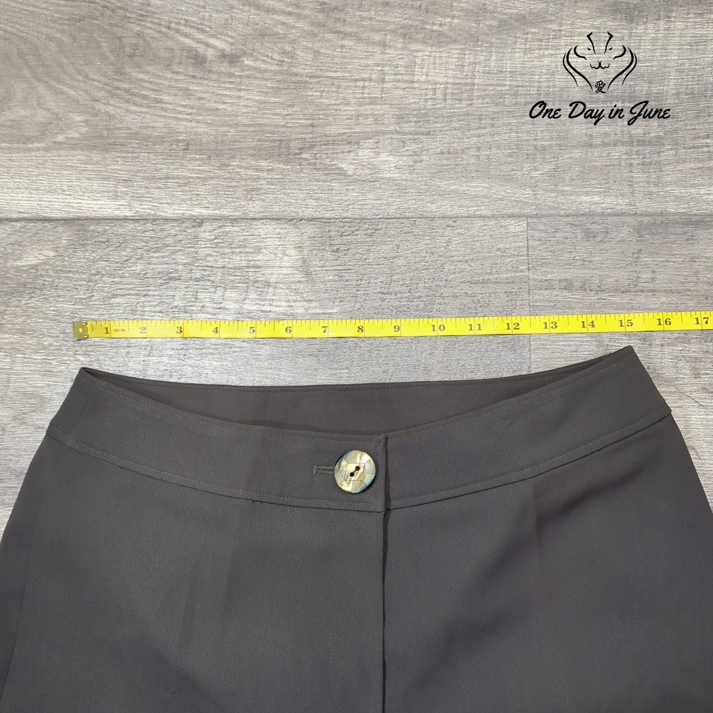 600 West Straight Leg Dress Pants Size 8