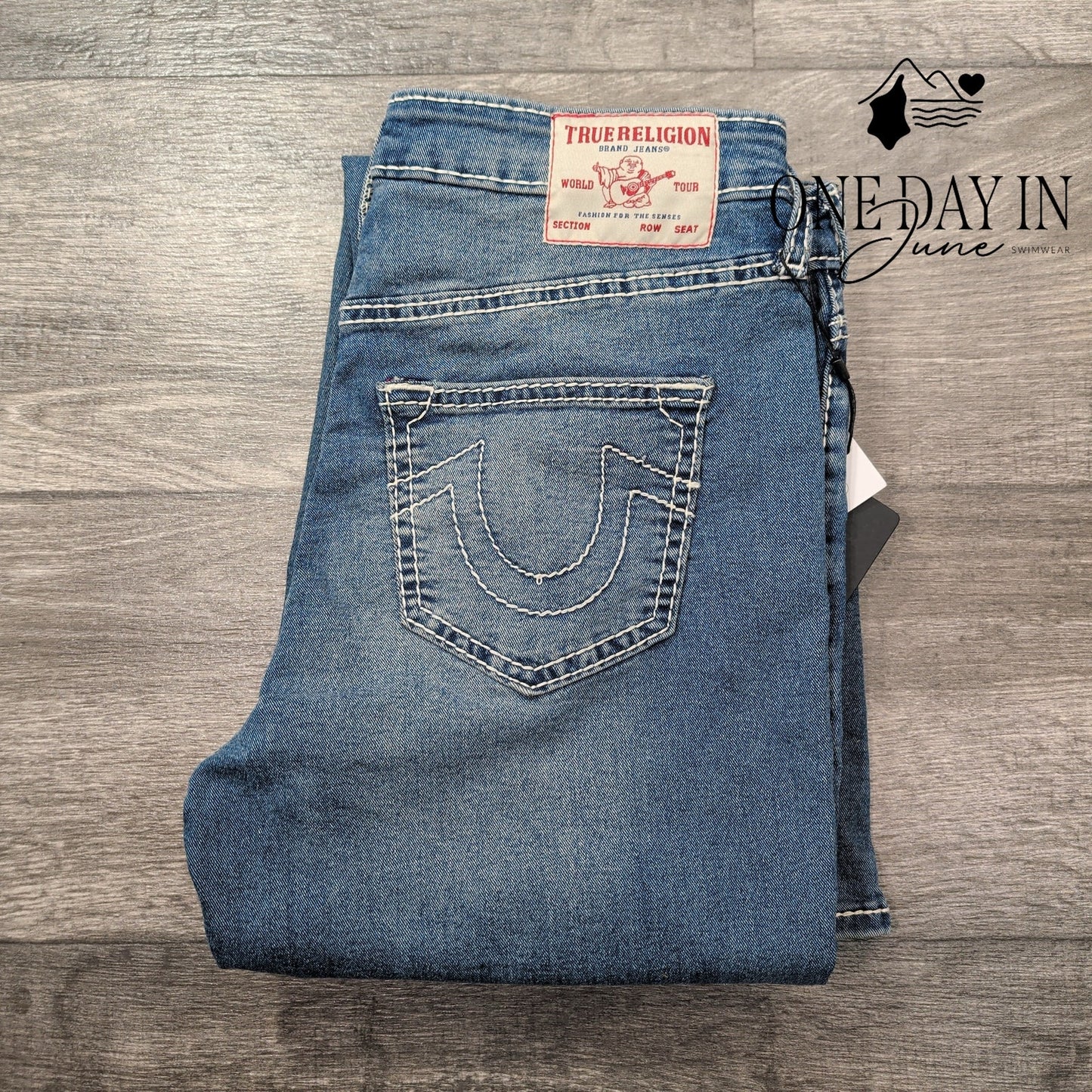 True Religion Becca Mid Rise Bootcut Jeans Size 8 (29)
