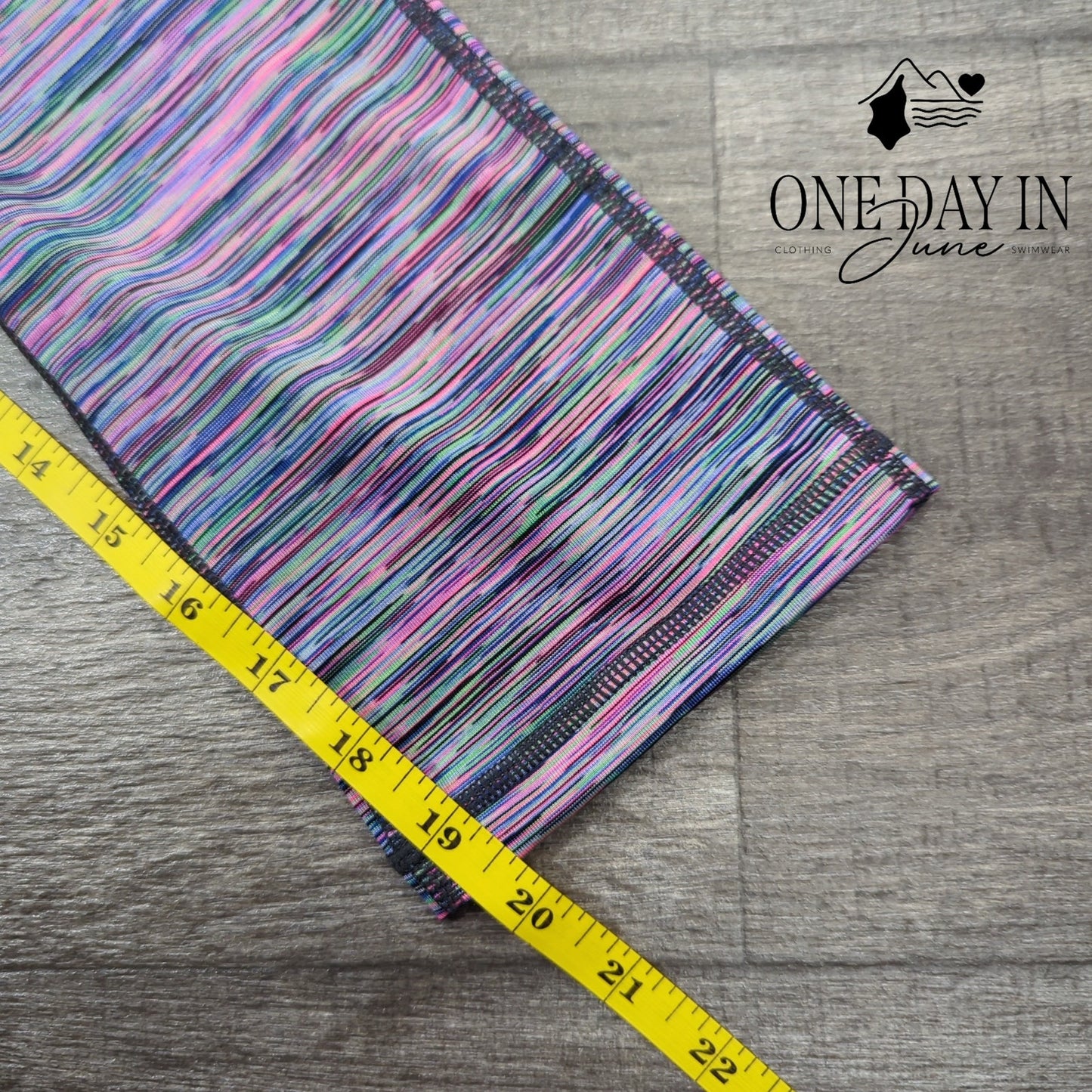 Ideology Crop Leggings Size S