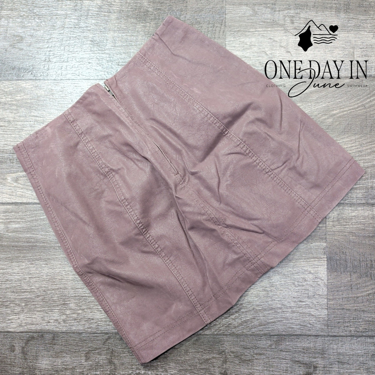 Free People Vegan Leather A-Line Mini Skirt Mauve Pink Seamed Size 0