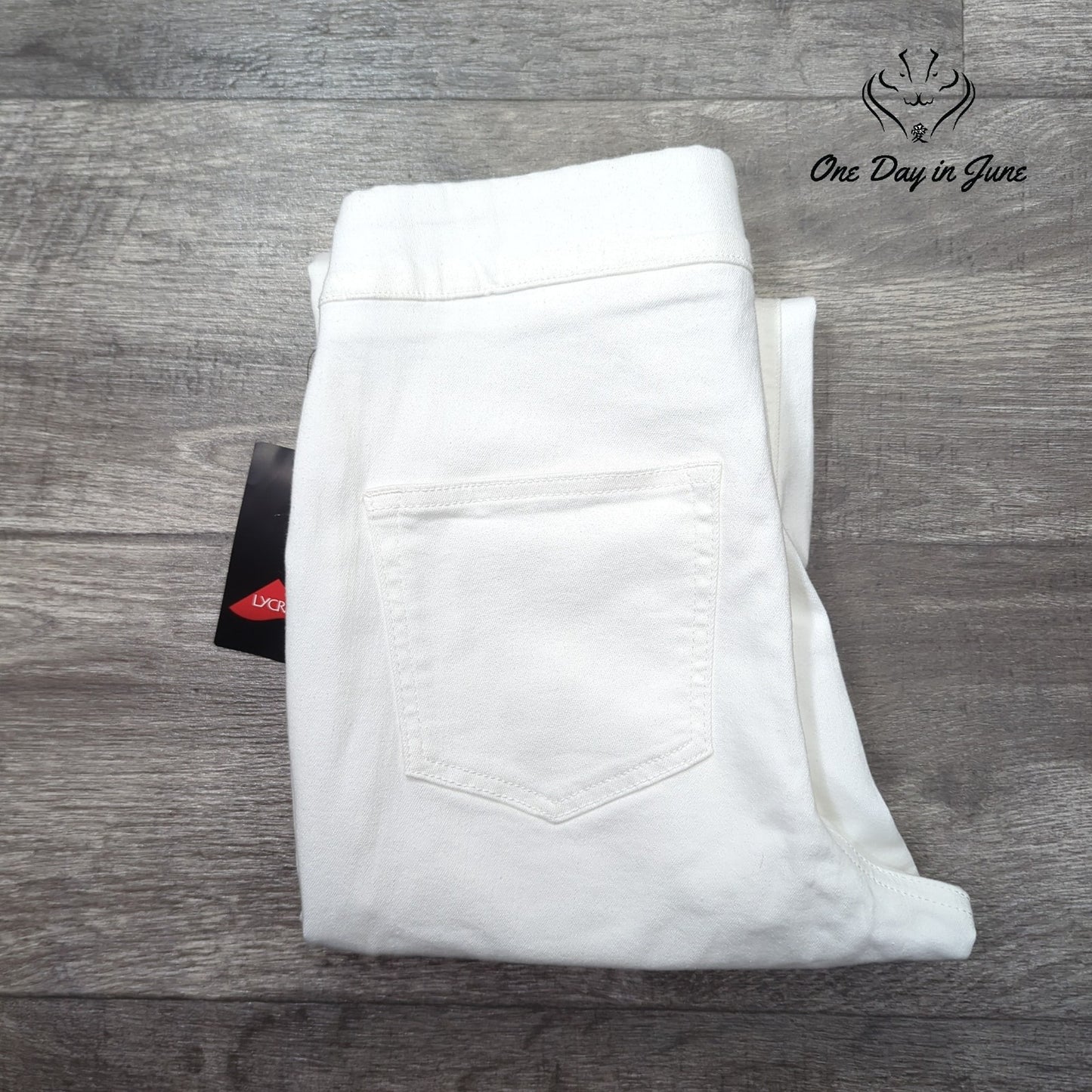 Denim & Co. Pull On Ankle Jeans Size 4