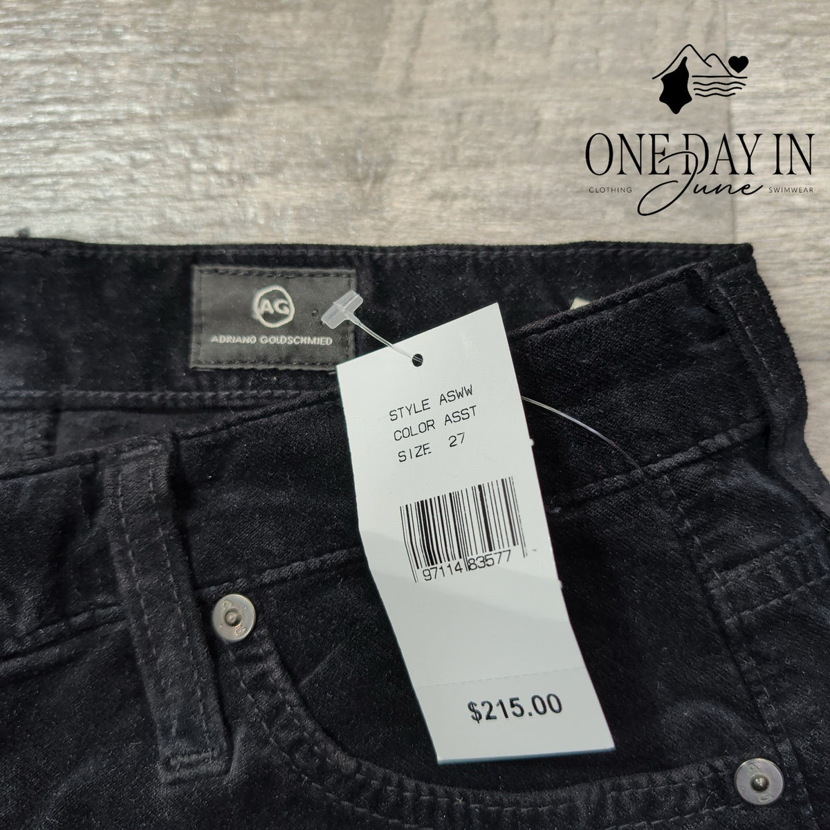 AG Adriano Goldschmied The Quinne High Rise Flare Velvet Jeans NWT $215 Size 4