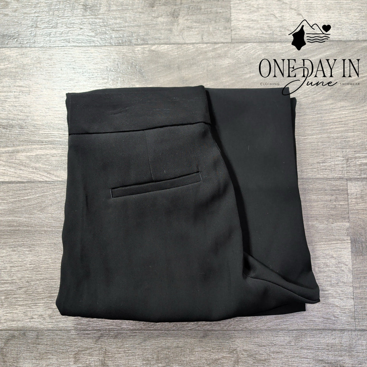 Banana Republic High Rise Wide Leg Crop Pants Black NWT Size 6