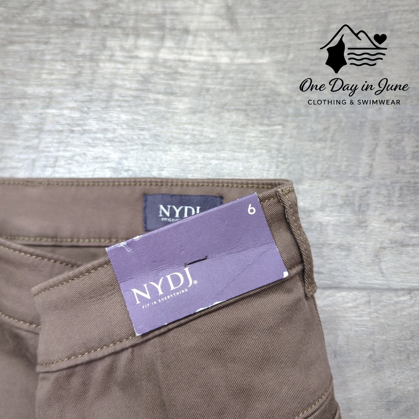 Not Your Daughter's Jeans Straight Leg Jeans Size 6