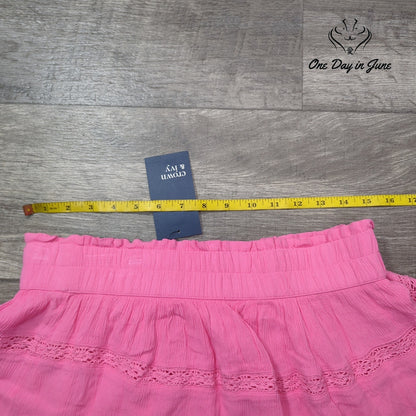 Crown & Ivy Pull On Skirt Size M