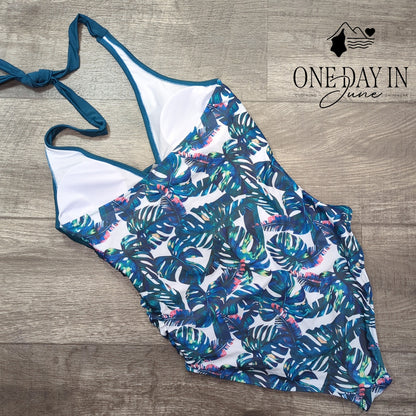 Adisputent Halter Cross Front One Piece Swimsuit Size M