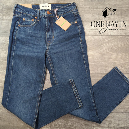 Boden Petite Girlfriend Jeans Mid Rise Medium Wash NWT Size 2P (26P)