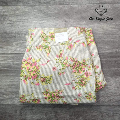Chico's Ikat Floral Slim Capri Size 2.5 (14)