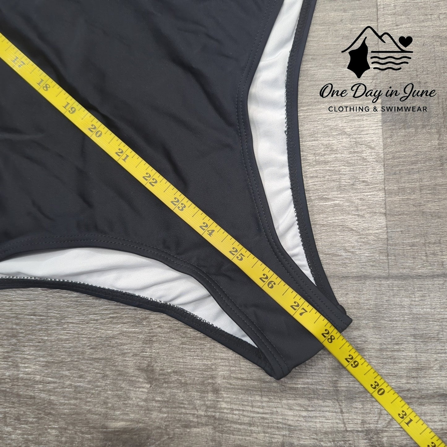 B2prity Cross Front V Neck One Piece Swimsuit Size S