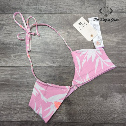 Billabong Another Paradise Bandeau Bikini Top Pink Floral NWT $59.95 Size S