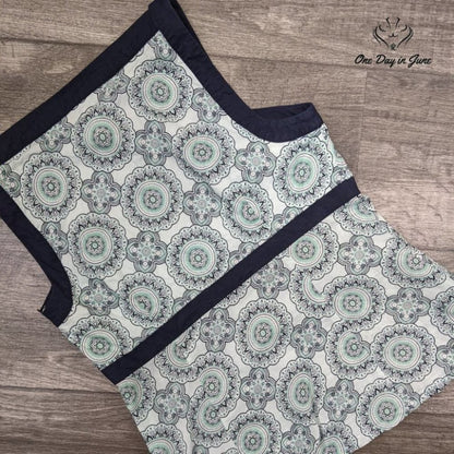 Loft Side Zipper Tank Top Size 4