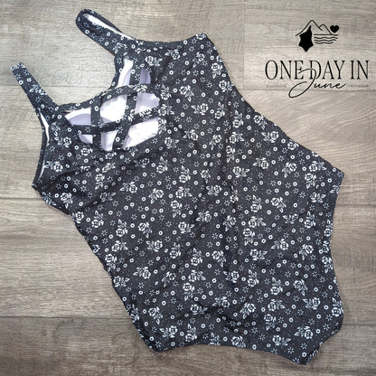 CharmLeaks Floral Cage Back One Piece Swimsuit Size XL