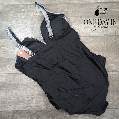 Smismivo Twist Front One Piece Swimsuit Size XL