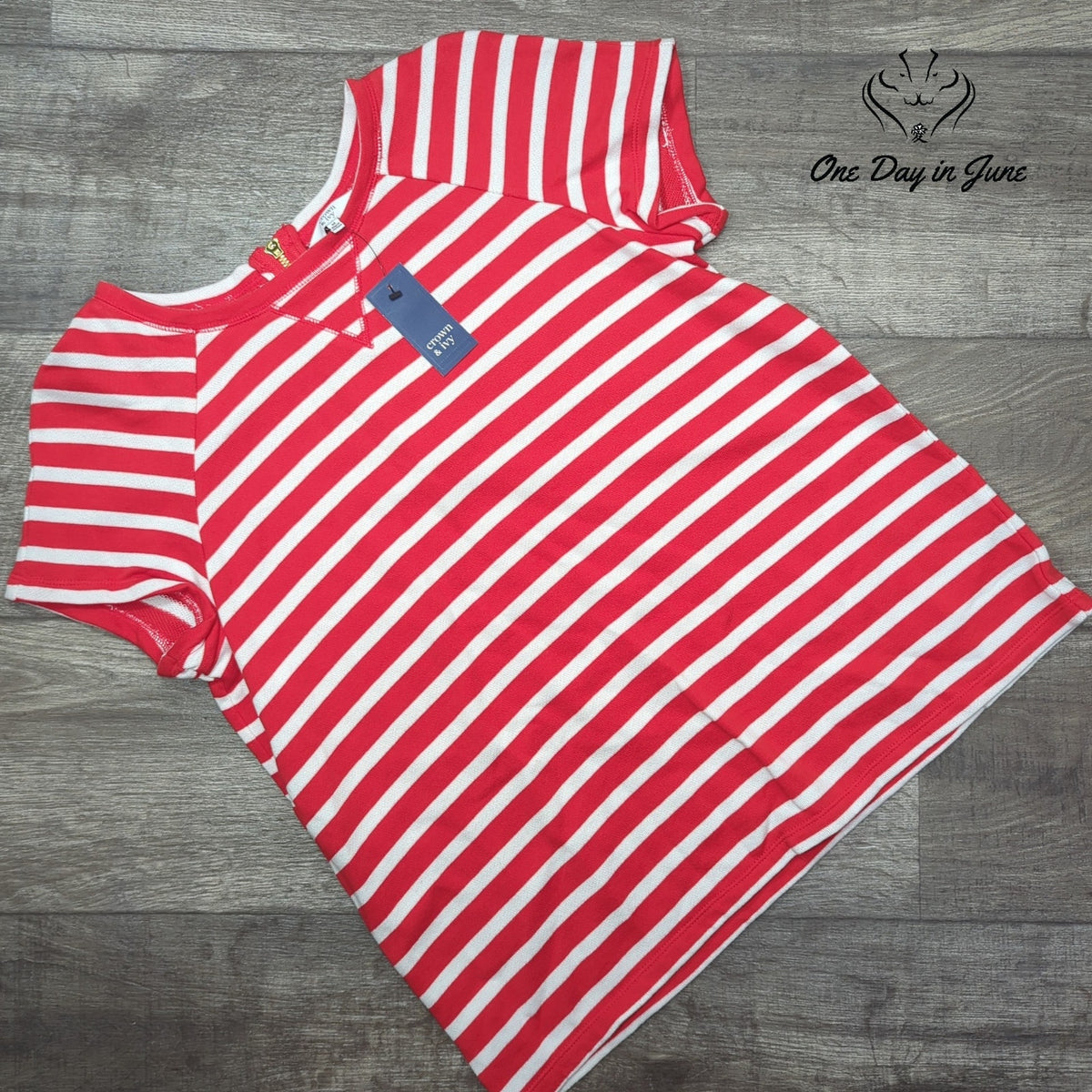 Crown & Ivy Essential Athleisure Striped Short Sleeve Top Red NWT Size M