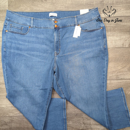 Lane Bryant Tighter Tummy Skinny High Rise Jeans Size 28