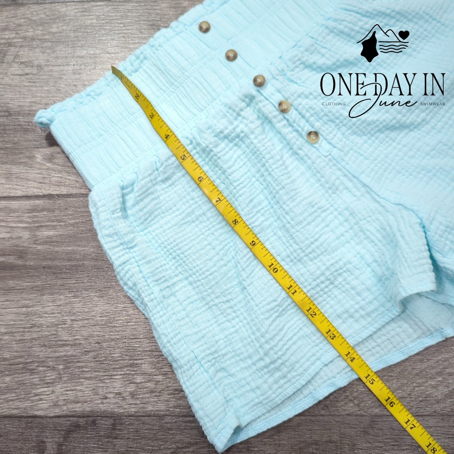 Simply Southern High Waist Textured Shorts Size S