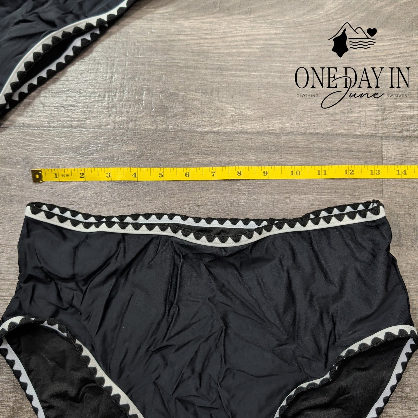 Blooming Jelly Cropped High Waist Bikini Swimsuit Size L