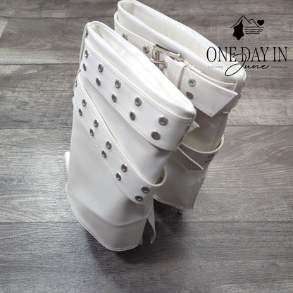 Wild Diva Faux Leather Buckle Heel Boots Size 5.5