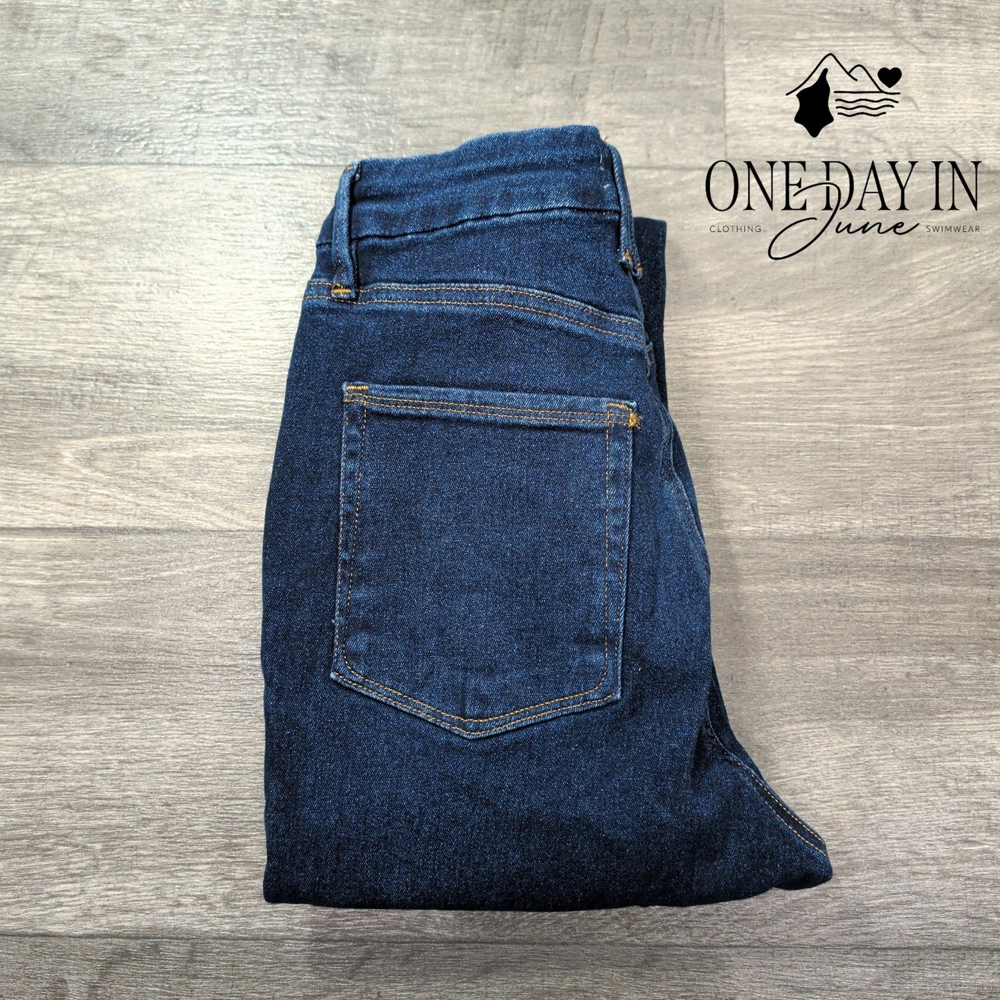 Good American Good Legs High Rise Skinny Jeans Dark Sculpting NWT Size 8 (29)
