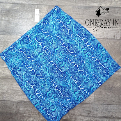 New York & Company Pencil Skirt Blue Snake Print Pull On Stretch NWT Size XL
