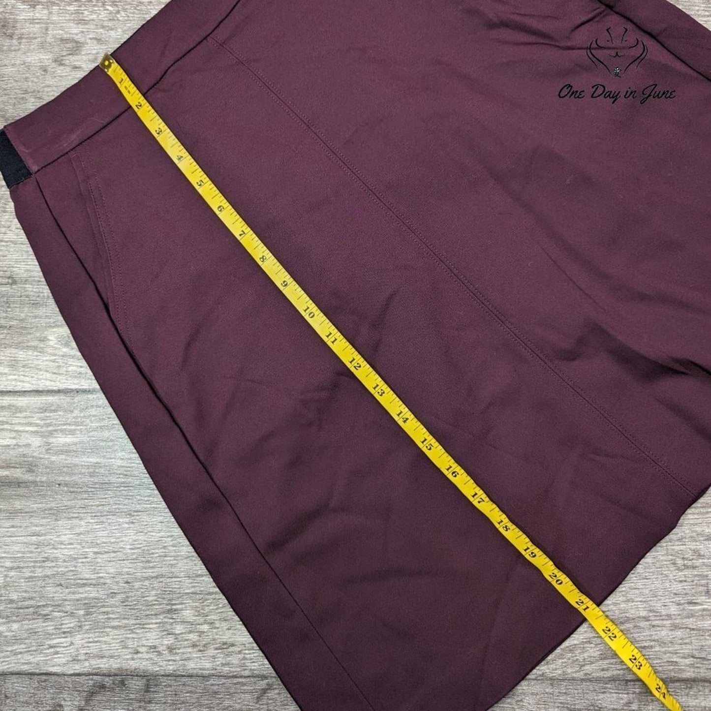 Liz Claiborne Pocketed Skirt Size 2