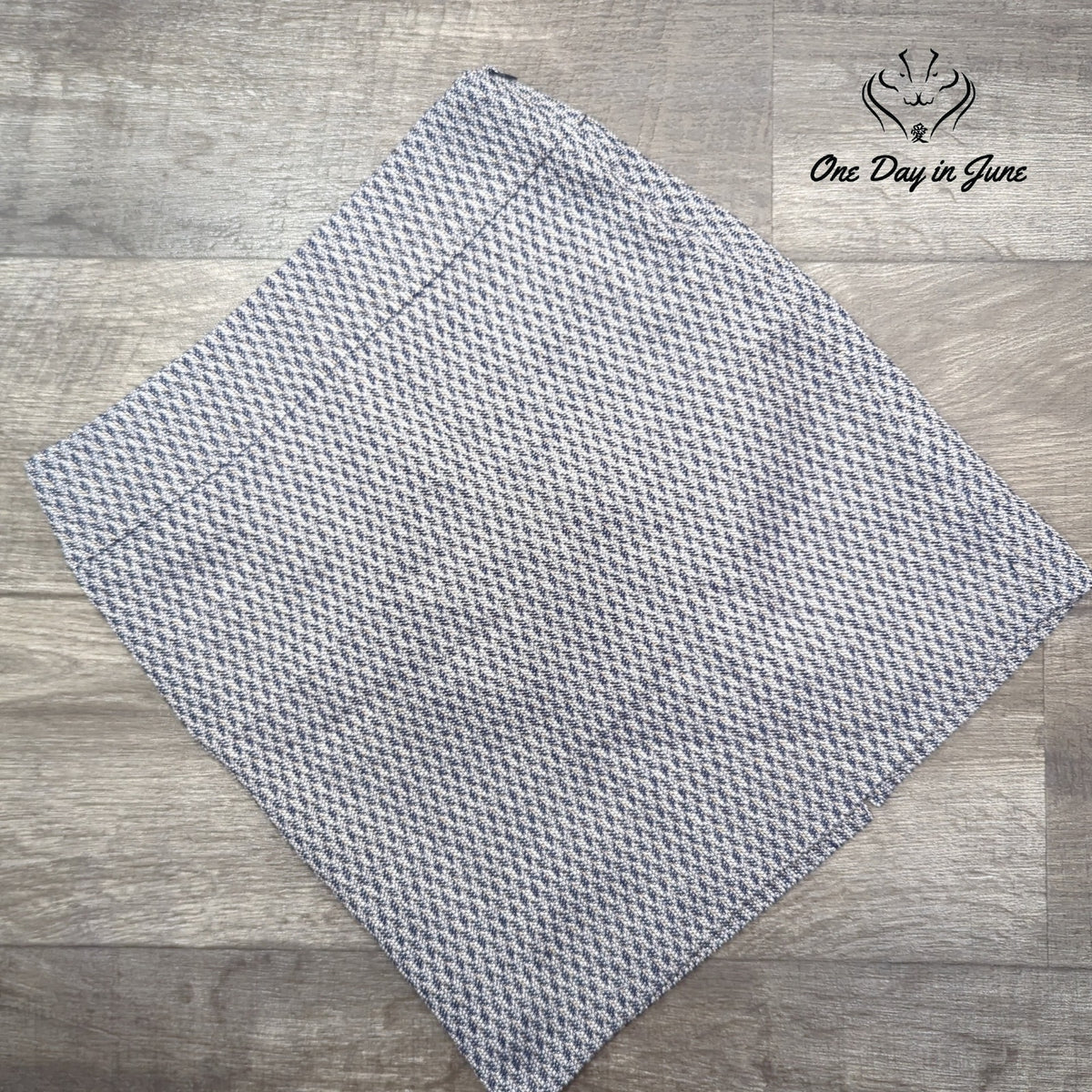 The Limited Textured Tweed Mini Skirt Blue White Lined Size 2