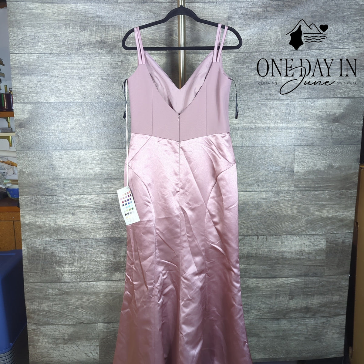 Sorella Vita 9206 Satin Chiffon Bridesmaid Maxi Gown Rosewater NWT Size 14