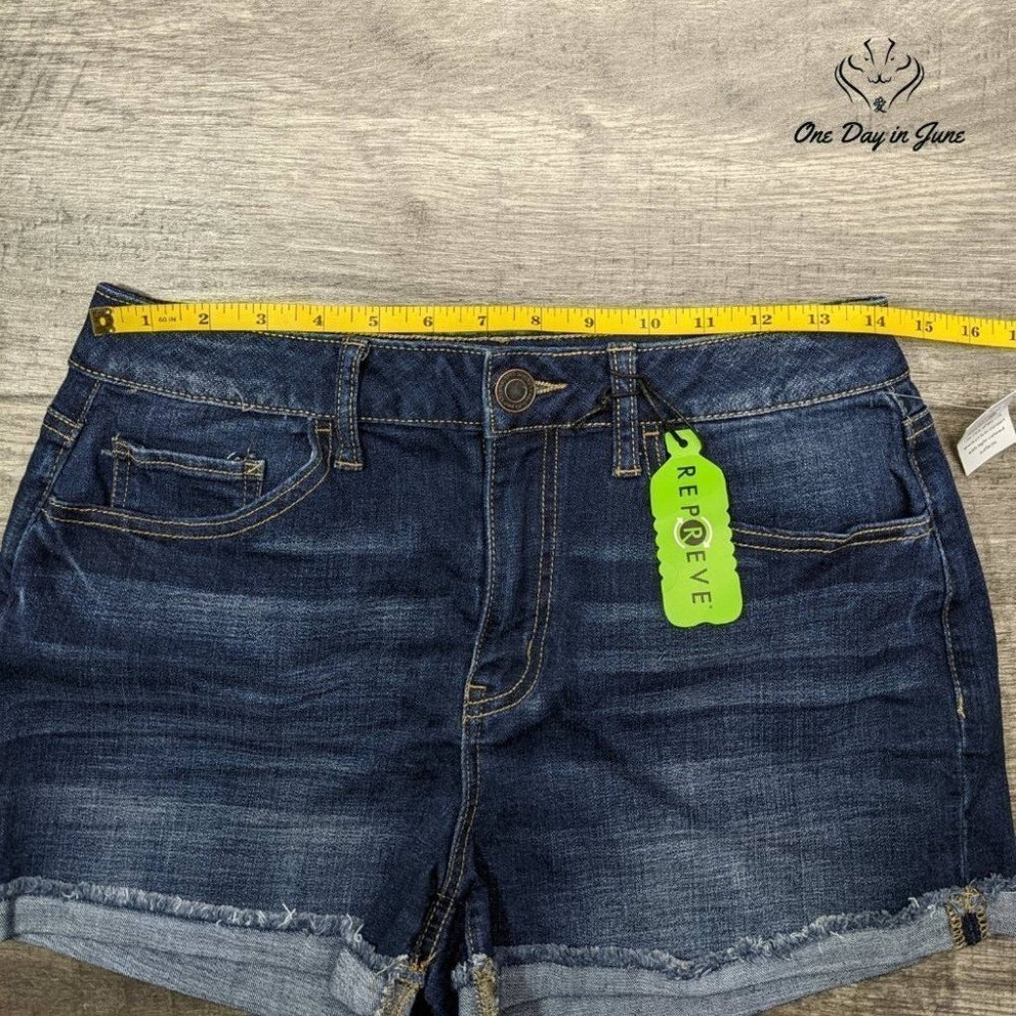 SO Juniors High Rise Curvy Shortie Denim Shorts Size 11