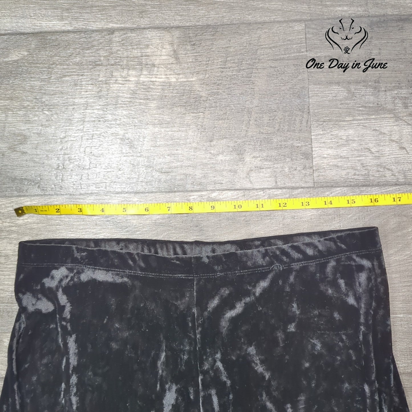 Cha Cha Vente Velour Pull On Ankle Pants Size 1X