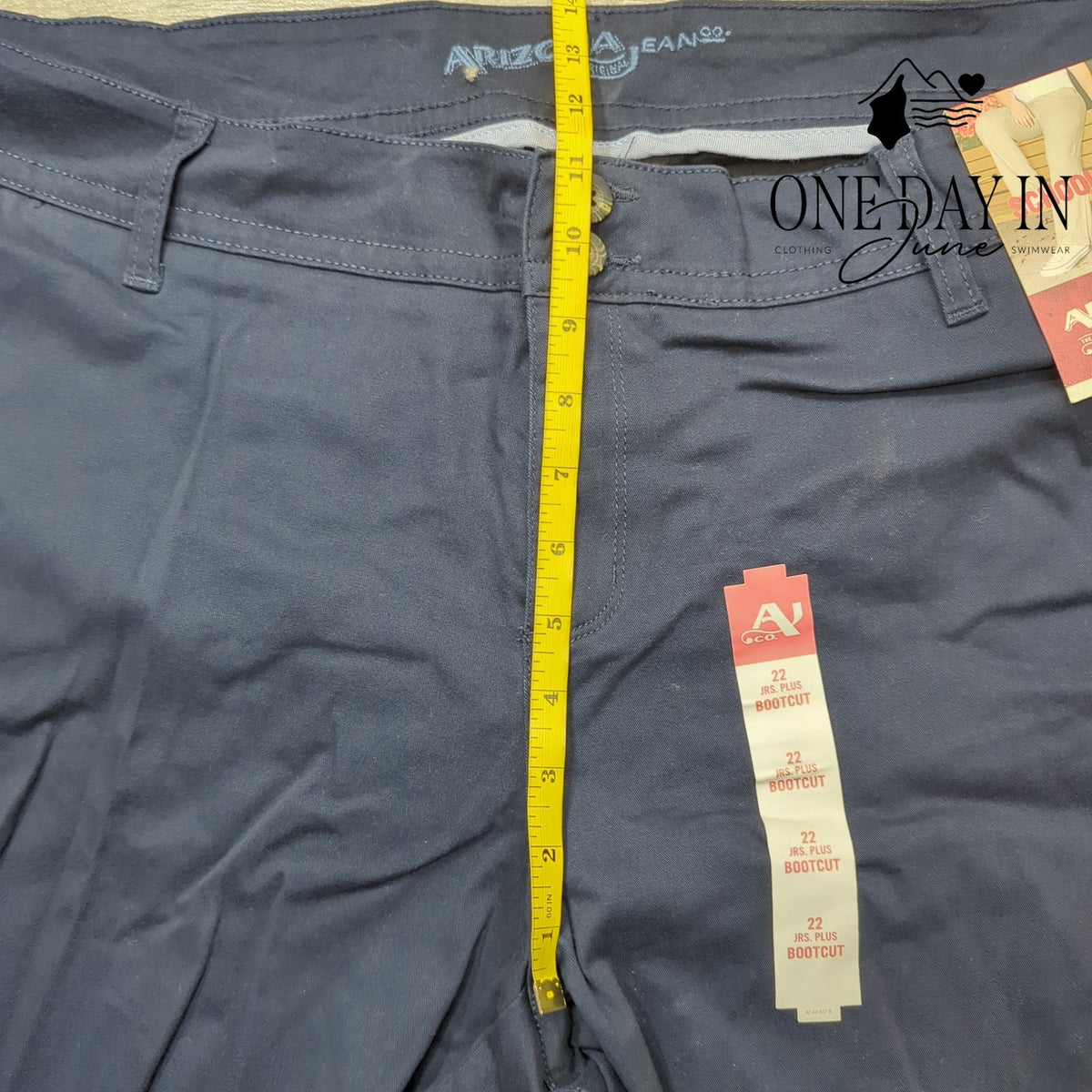 Arizona Jean Co. Schoolgirl Bootcut Pants Juniors Plus Navy Blue NWT Size 22