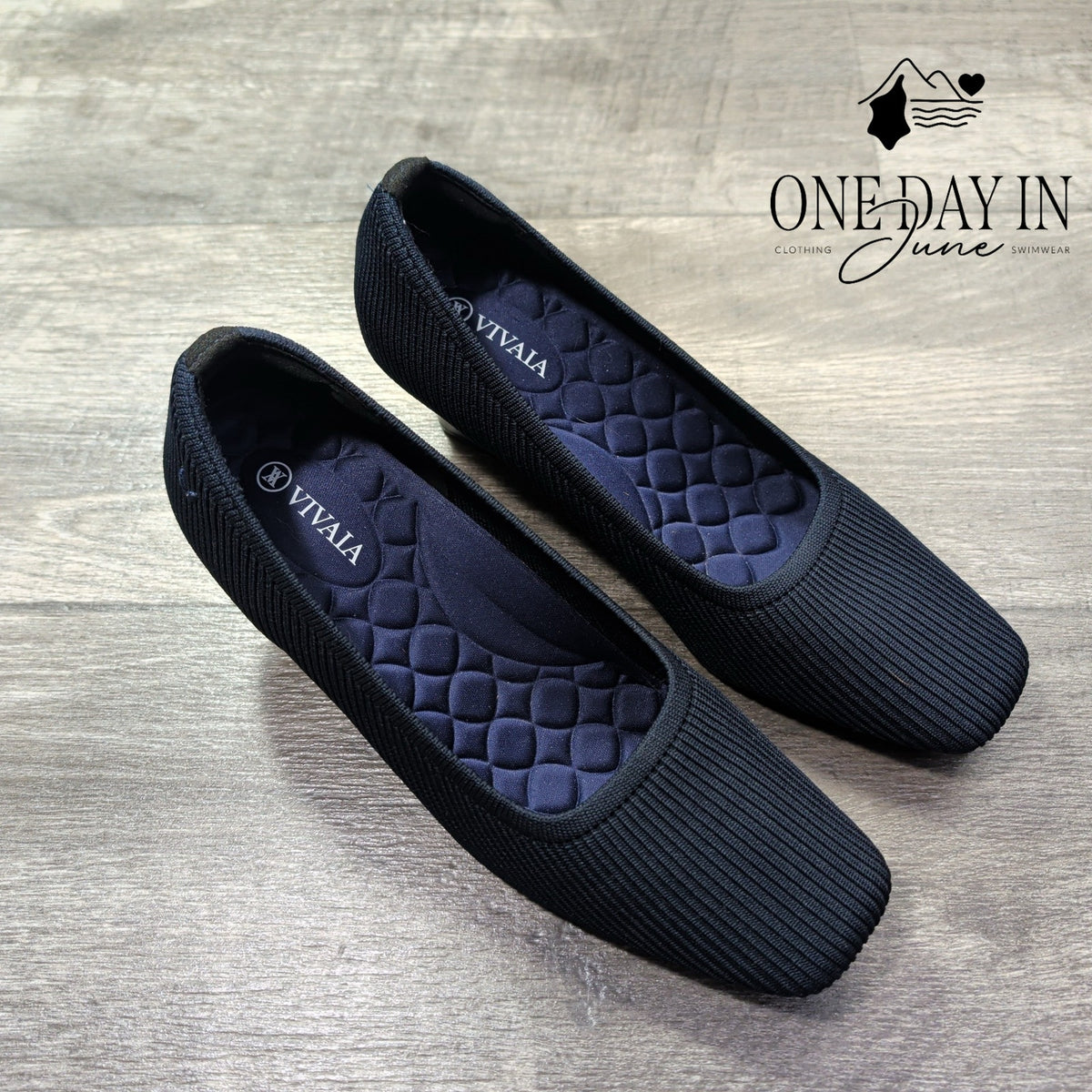 Vivaia Margot Wedge Pro Knit Pumps Navy Blue Square Toe Size 9 (40)