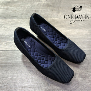 Vivaia Margot Wedge Pro Knit Pumps Navy Blue Square Toe Size 9 (40)
