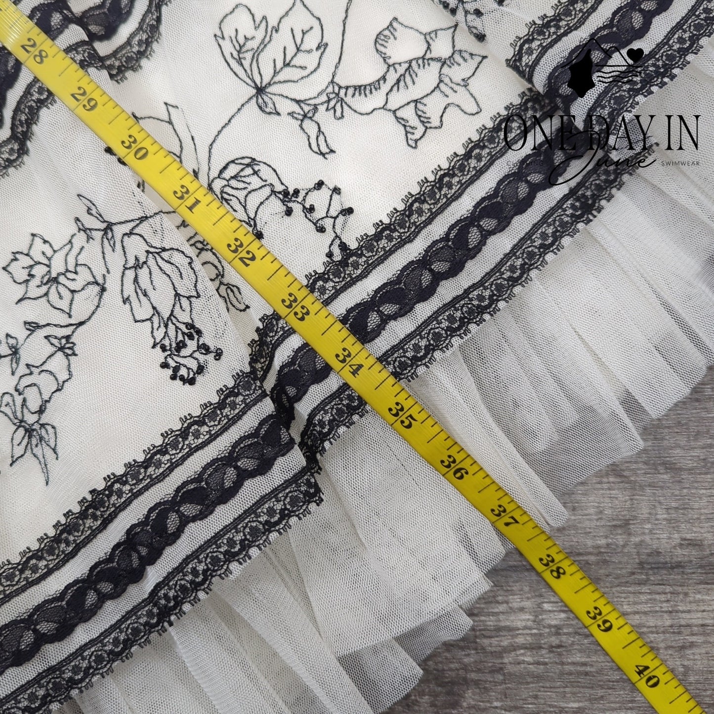 BCBGMAXAZRIA Strapless Layered Mini Dress Size 10