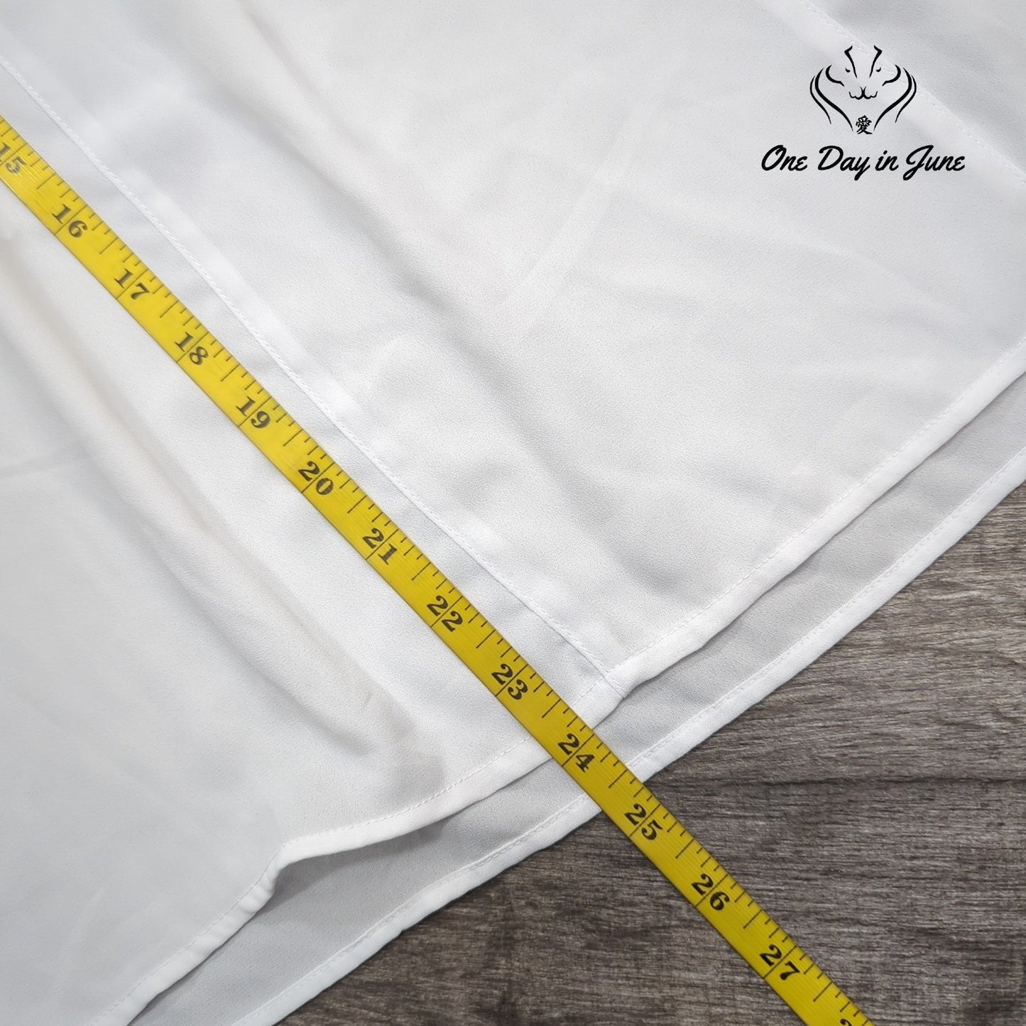 Liz Claiborne Short Sleeve Top Size S