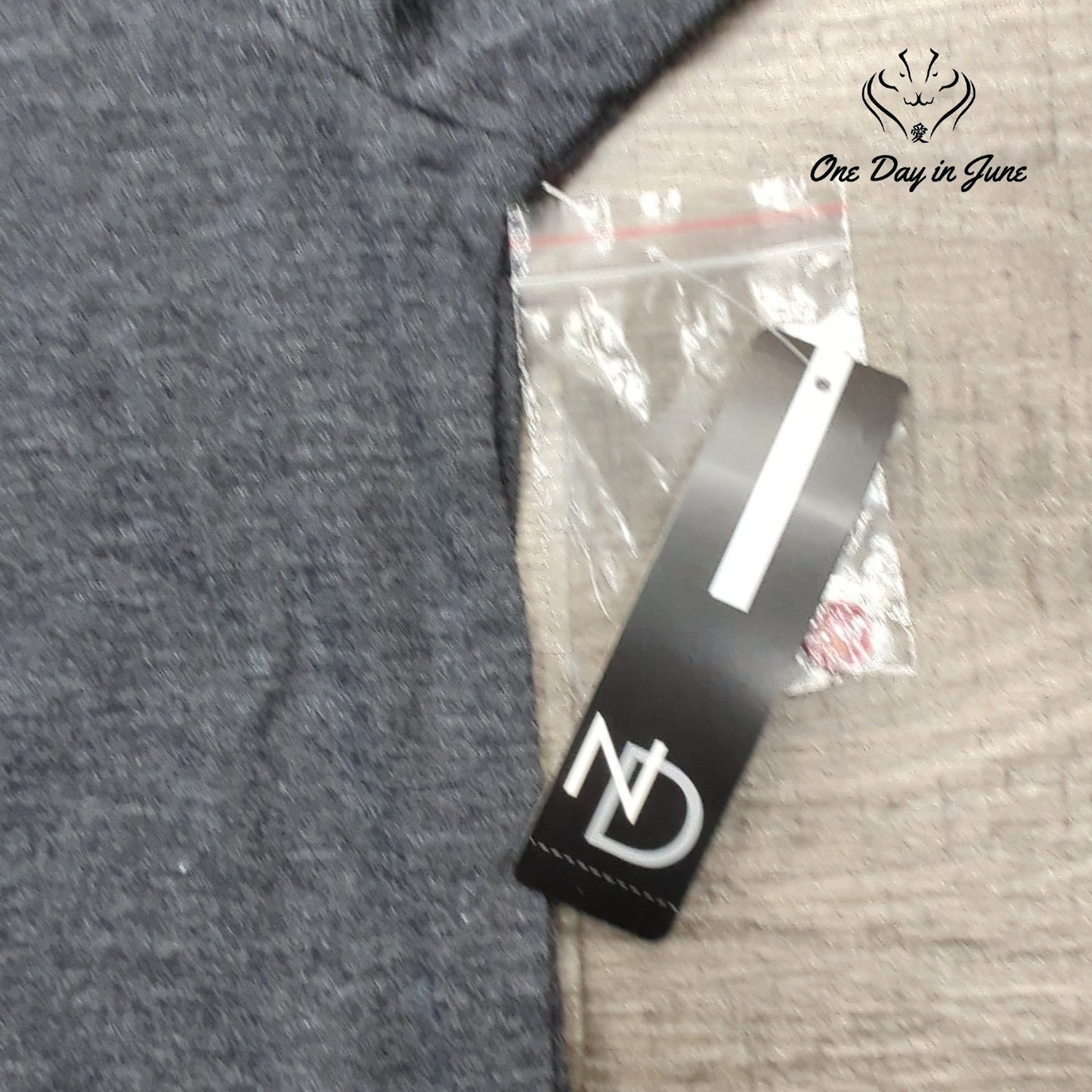 New Directions Long Sleeve V Neck Top Size S