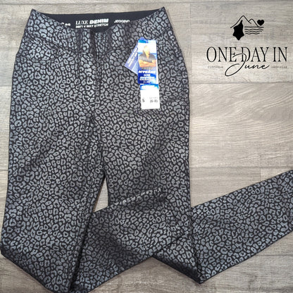 Nygard Luxe Denim Jegging Jeans Size S (6-8)