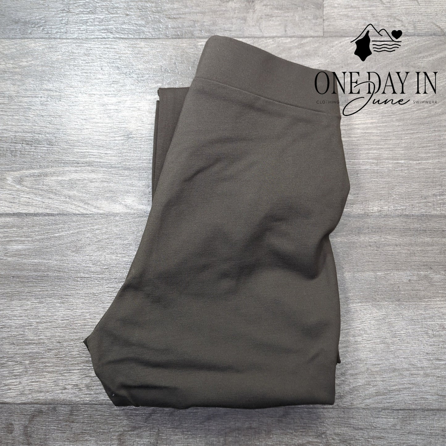 A.n.a Pull On Legging Pants Size M