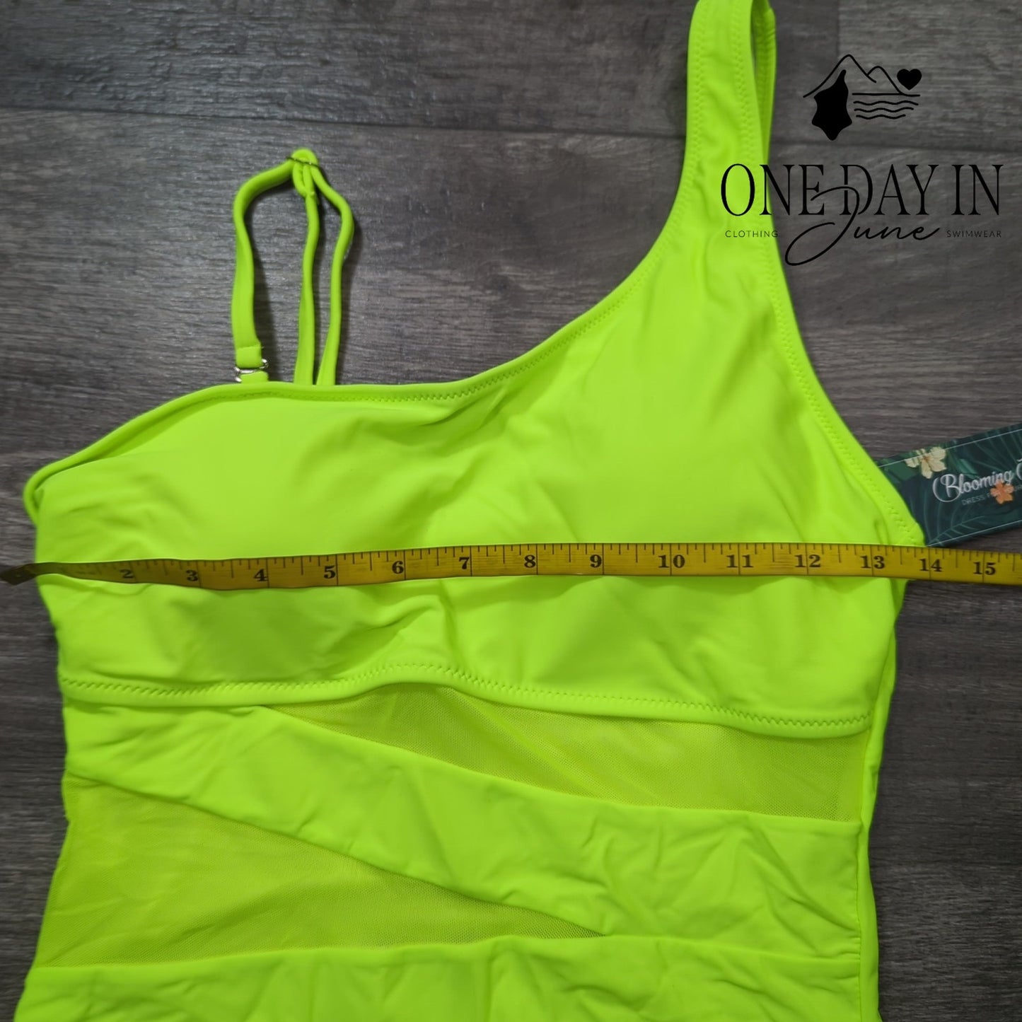 Blooming Jelly Mesh Cut Out One Piece Size M