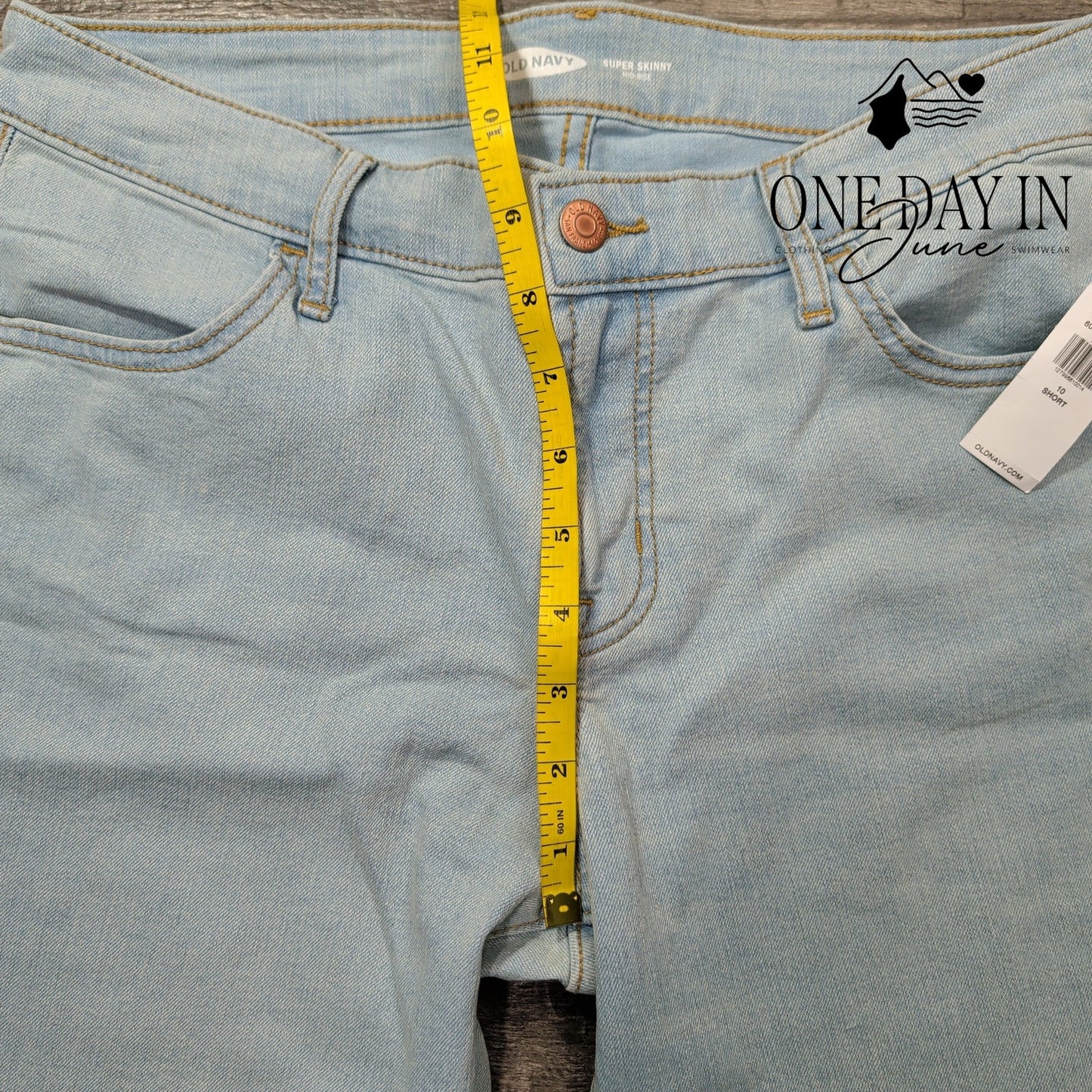 Old Navy Mid Rise Super Skinny Jeans Size 10