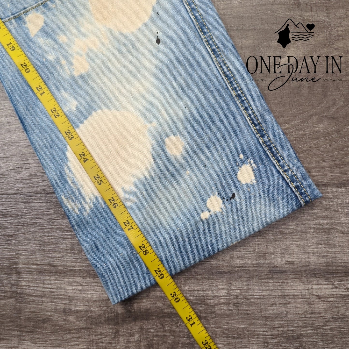 Damati Jeans Upscale Jeans Distressed Bleached Splatter Straight NWT Size 38X29