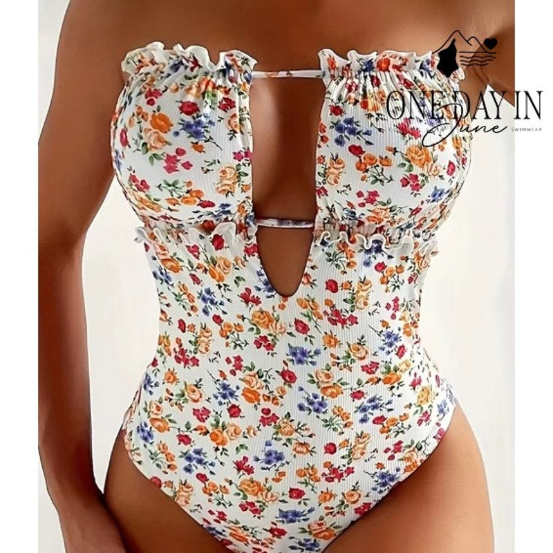 Aleumdr Floral Ribbed Cheeky One Piece Swimsuit Size M